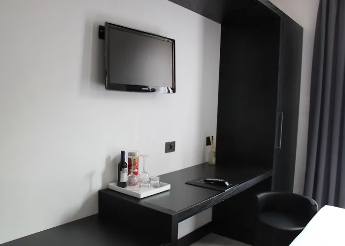 LHP Hotel Napoleon Milano
